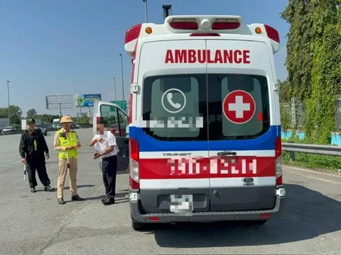 Nhiều xe cứu thương chạy trên cao tốc vi phạm bị Cục Cảnh sát giao thông xử phạt