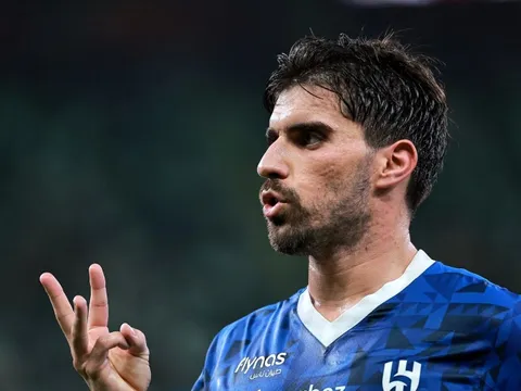 MU tính gây sốc với sao Saudi Pro League