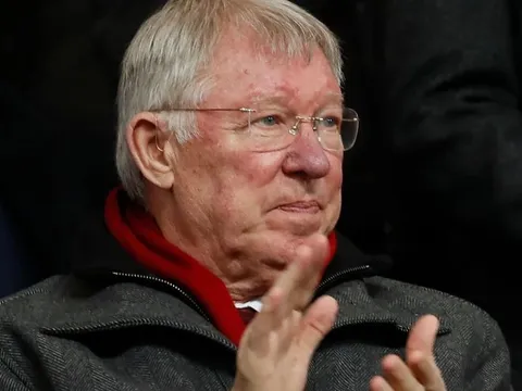 Sir Alex gửi lời cảnh báo lạnh lùng đến MU