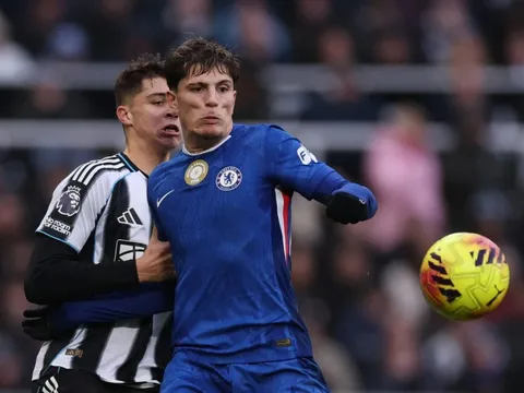 Ngán ngẩm với Garnacho