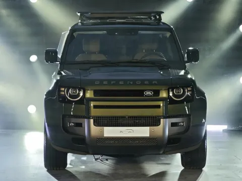 Ngắm Land Rover Defender 110 2026 - 'xe chơi' giá hơn 6,3 tỷ đồng