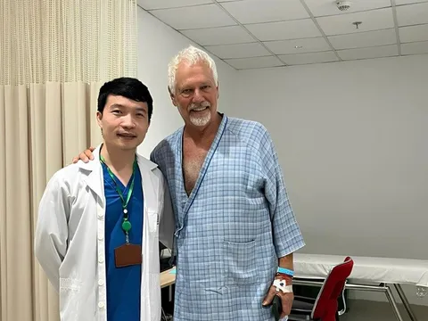 Lý do bệnh nhân người Guatemala chọn đến Việt Nam để điều trị u tuyến tiền liệt khổng lồ