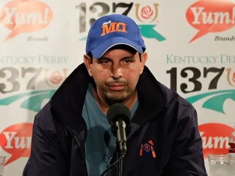 Tỷ phú đã bán 2 công ty cho Coca-Cola cho biết: "Mỗi ngày trôi qua, bạn đều có thể phá sản"