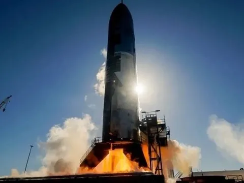 Cú sốc của SpaceX: Tàu Starship bất ngờ phát nổ giữa không trung, tính mạng của 450 hành khách bị đe dọa