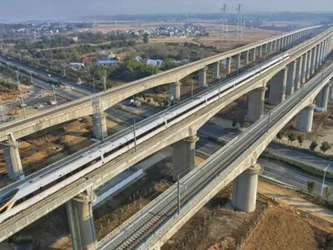 Đầu tư công: Từ động lực trước mắt đến nền tảng phát triển lâu dài