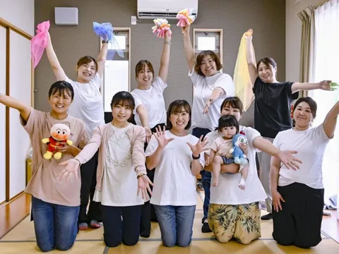 Từ bi kịch bé sơ sinh chết dưới lớp tuyết, một dự án tình người đã 'giải cứu' các bà mẹ