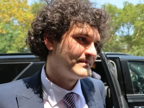 Bất ngờ cuộc sống hiện tại của trùm lừa đảo tiền số Sam Bankman-Fried: Tư vấn luật, đưa lời khuyên đầu tư tiền số cho các bạn tù