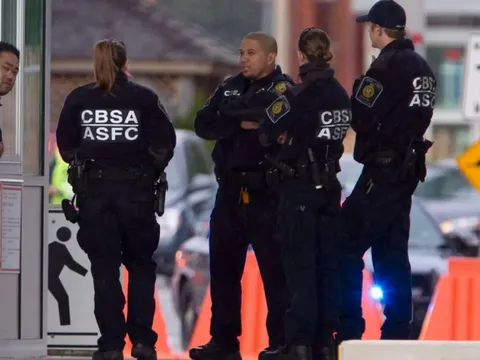 Canada trục xuất số lượng người nhập cư kỷ lục trong năm 2025