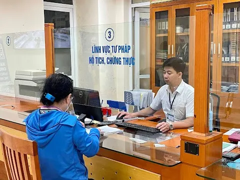 Thủ tướng yêu cầu sửa quy định phải “nộp hồ sơ gốc”, “nộp hồ sơ tại nơi cư trú” trước 31/12