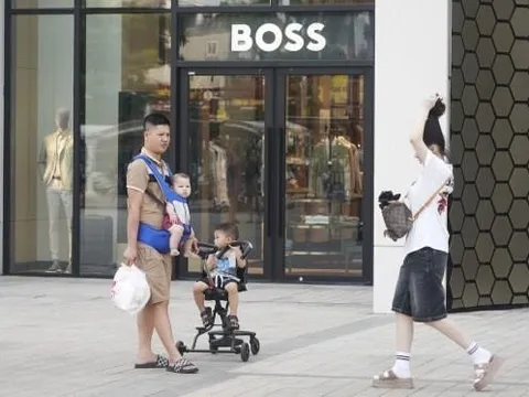 Tỷ suất sinh của Việt Nam rơi xuống mức thấp lịch sử, chuyên gia cảnh báo có thể sẽ giảm tiếp trong gần 5 thập kỷ tới