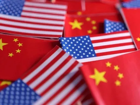 Mỹ giữ thuế chip Trung Quốc ở mức 0%, lên kế hoạch áp thuế từ năm 2027