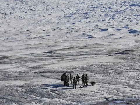 Mỹ lại "nghía" Greenland, Đan Mạch phản ứng gắt