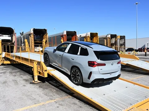 Xuất khẩu ôtô Đức lao đao vì thuế quan Mỹ