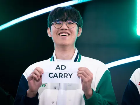 T1 có chữ ký của người đi rừng hay nhất lịch sử