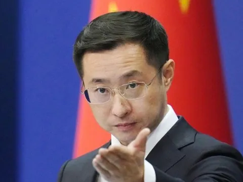 Mỹ lên kế hoạch áp thuế sản phẩm bán dẫn từ Trung Quốc, Bắc Kinh phản ứng