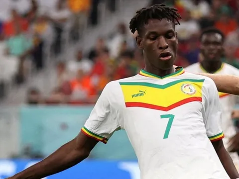 Jackson lập cú đúp