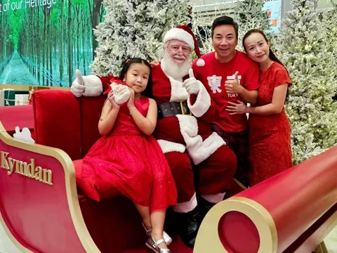 Lễ hội Giáng sinh gắn liền trải nghiệm quà tặng cho gia đình