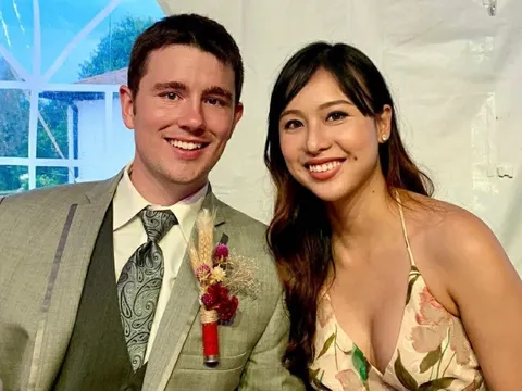 Tiến sĩ Mỹ 28 tuổi theo vợ về Việt Nam, ‘sốc’ vì một điều