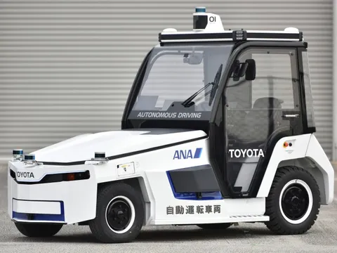 Xe đầu kéo tự hành Toyota trong sân bay Nhật Bản có gì đặc biệt?