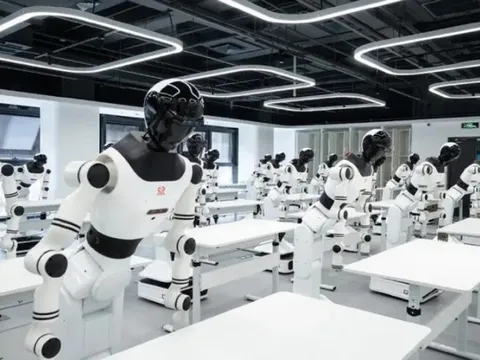 Trường đào tạo robot hình người lần đầu xuất hiện