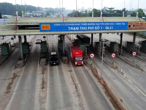 Đề nghị tháo dỡ thêm 2 trạm thu phí trên quốc lộ 51, kể cả trạm ở cầu Đồng Nai