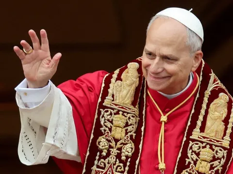 Bài giảng Giáng sinh đầu tiên, Giáo hoàng lên tiếng về 'vết thương' chiến tranh