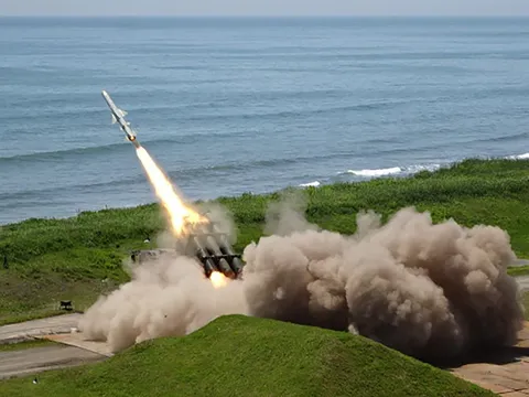 Nhật Bản thông qua ngân sách quốc phòng lớn nhất trong lịch sử