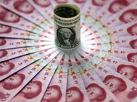 Nhân dân tệ nổi lên giữa địa chính trị căng thẳng: Trung Quốc muốn 'thoát bóng' USD – Rào cản lớn lộ diện