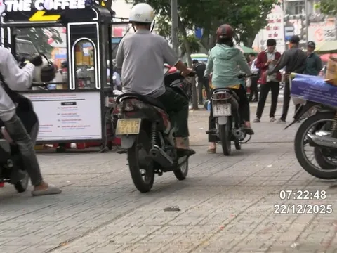 107 xe máy đi trên vỉa hè có biển số sau nhanh chóng nộp phạt nguội theo Nghị định 168