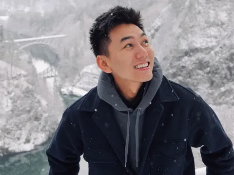 Khoai Lang Thang bất lực