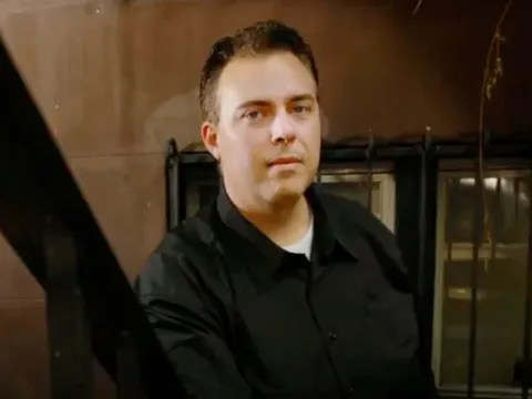 Bê bối từ thiện chấn động giới hoạt động xã hội: Nhà sáng lập biển thủ 2,5 triệu USD, lập HĐQT 'ma' để thâu tóm dòng tiền