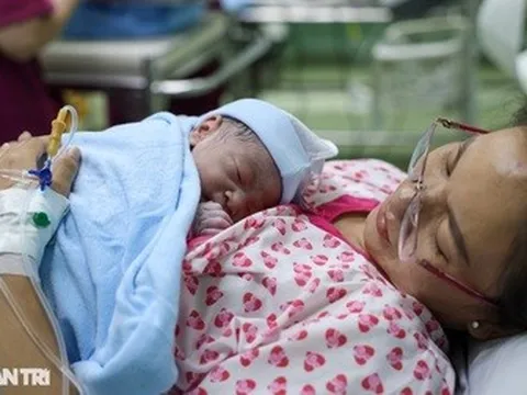Tỷ suất sinh tại TPHCM năm 2025 tăng nhẹ nhưng vẫn ở mức báo động