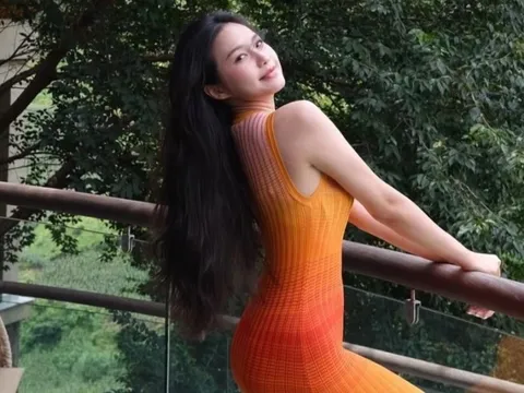 Vợ Đoàn Văn Hậu, Công Phượng và dàn WAG có học vấn 'khủng'