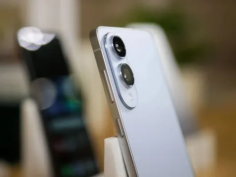 Phá đường dây sản xuất smartphone 'Made in Vietnam' giả tại Ấn Độ