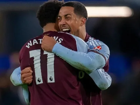 Quật ngã Chelsea, Aston Villa tái hiện kỳ tích trăm năm