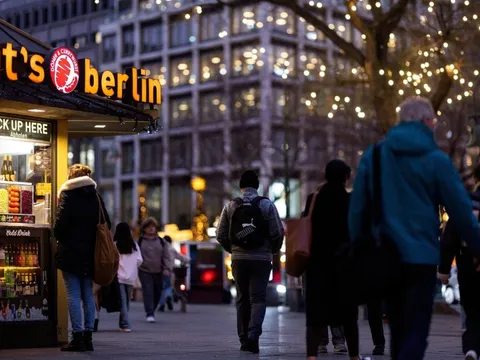 Doanh nghiệp phá sản chạm đỉnh hơn 10 năm, hơn 3 triệu người thất nghiệp, cơ hội tìm việc làm chạm đáy lịch sử: Nền kinh tế đầu tàu EU vật lộn trong thời kỳ hậu khí đốt Nga