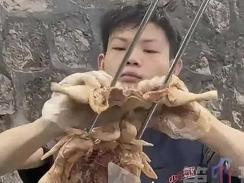 Cậu bé 16 tuổi bán gà quay kiếm hơn 37 triệu/ngày: Sự thật phía sau khiến nhiều người bất ngờ