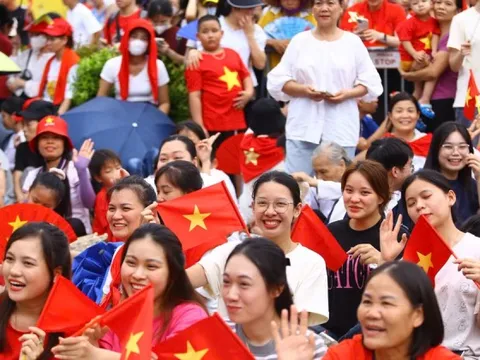 Đã chuyển đủ tiền cho địa phương tặng quà dịp Đại hội Đảng, Tết Nguyên đán