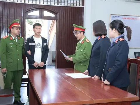 Bắt tạm giam chủ kho hàng Nguyễn Văn Tuyền