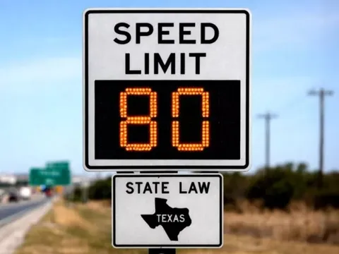 Biển báo giới hạn vận tốc điện tử đi vào hoạt động