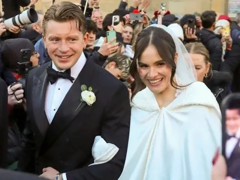 Đám cưới con gái Gordon Ramsay, nhà chồng 'cạch mặt' không xuất hiện