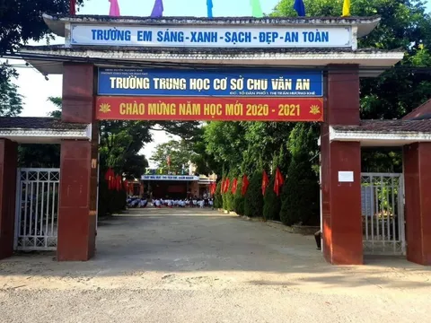 Vụ nữ sinh lớp 8 tố bị thầy giáo sàm sỡ: Thông tin mới nhất