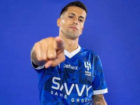 Báo động cho Cancelo