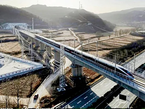 Đường sắt cao tốc ở Trung Quốc vượt 50.000km