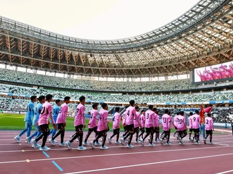 Cảnh choáng ngợp của bóng đá Nhật Bản