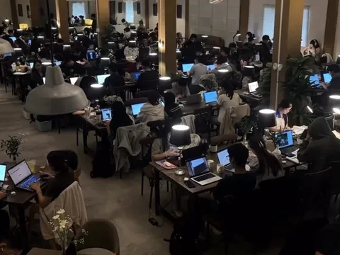 Bức ảnh 'hot' khiến dân mạng tranh cãi