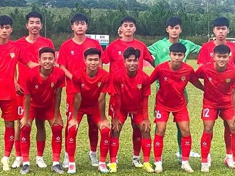 HLV U19 Hà Tĩnh bị cấm 6 trận vì xâm phạm thân thể trọng tài