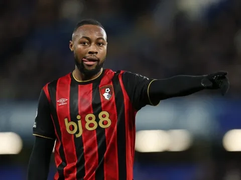 Diễn biến mới vụ Semenyo sang Man City