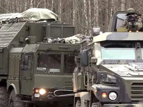 Nga triển khai tên lửa hạt nhân tới Belarus sau cáo buộc Ukraine tấn công Dinh Tổng thống Putin