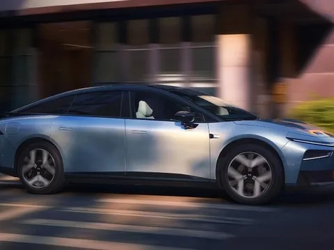 Xe hybrid Trung Quốc chạy thuần điện 430 km